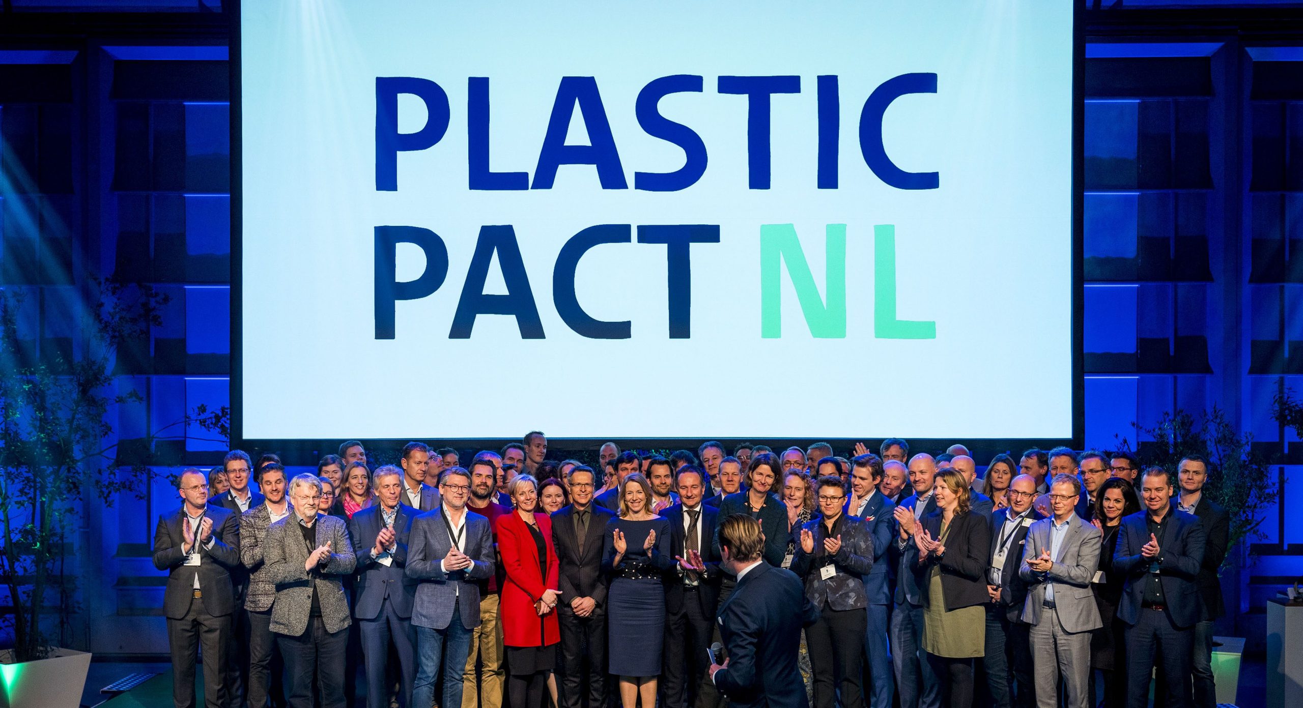 Pact KIVO signs Plastic Pact NL - KIVO Plastic Packaging